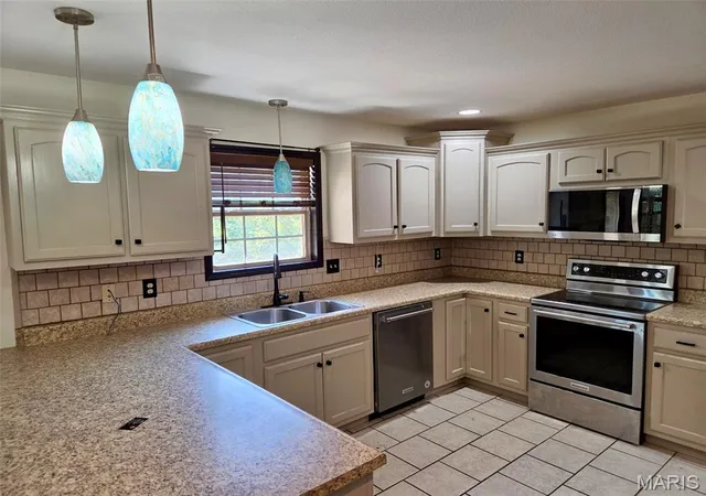 5th image of 20172 London Ln, Waynesville, MO 65583 | MLS# MIS26036433
