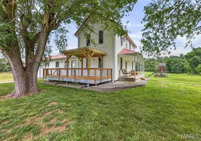 Homes for sale in Sainte Genevieve, MO | 10635 State Route O, Sainte Genevieve, MO 63670 | MLS# MIS26036448