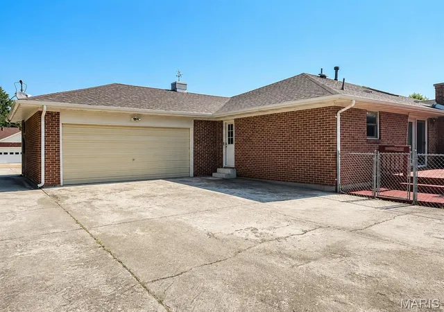 4th image of 1603 Ronny Dr, De Soto, MO 63020 | MLS# MIS26036475