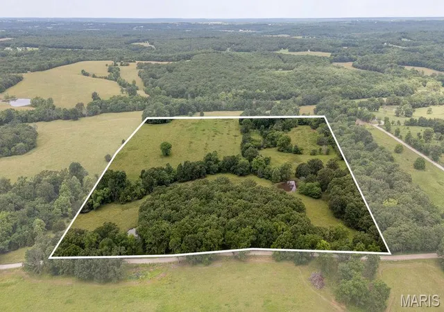 Homes for sale in Halfway, MO | 30 +/  Ac S 220th Rd, Halfway, MO 65663 | MLS# MIS26036482