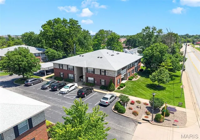 1st image of 406 S Church St #124, St Peters, MO 63376 | MLS# MIS26036508