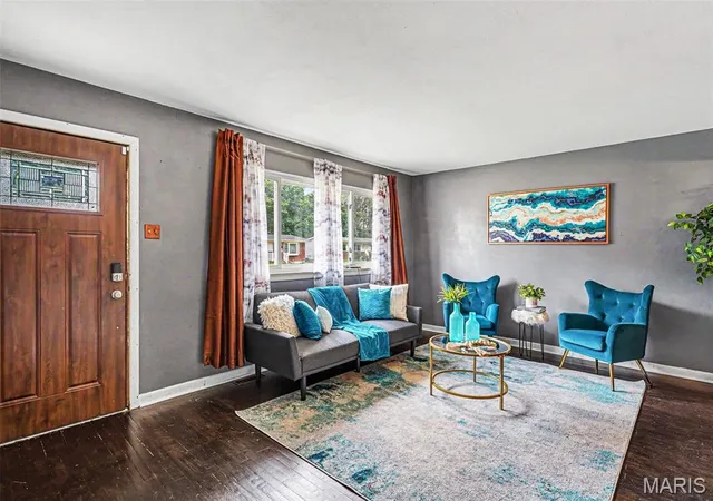 Photo 3 of Sale Pending at 765 Kostka Ln, Florissant, MO 63031 | MLS# MIS26036512 | Listing updated on 2026-10-08