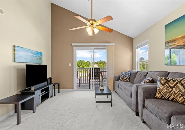 4th image of 1233 Saravalle Dr, St Peters, MO 63376 | MLS# MIS26036524