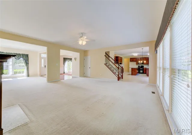 3rd image of 831 Wheaton Wy, Saint Louis, MO 63141 | MLS# MIS26036555