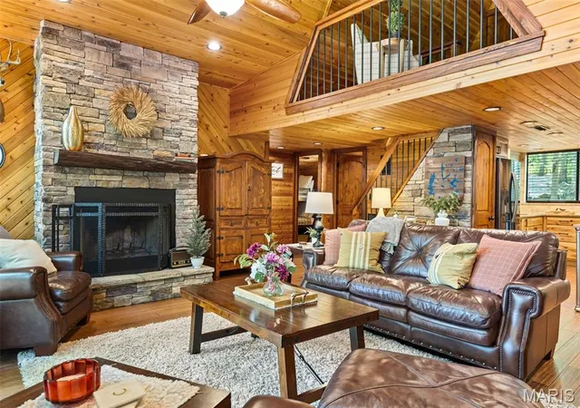 Photo 3 of Single family home for sale at 632 Wunderbar Point Dr, Wright City, MO 63390 | MLS# MIS26036558 | Listing updated on 2026-08-10