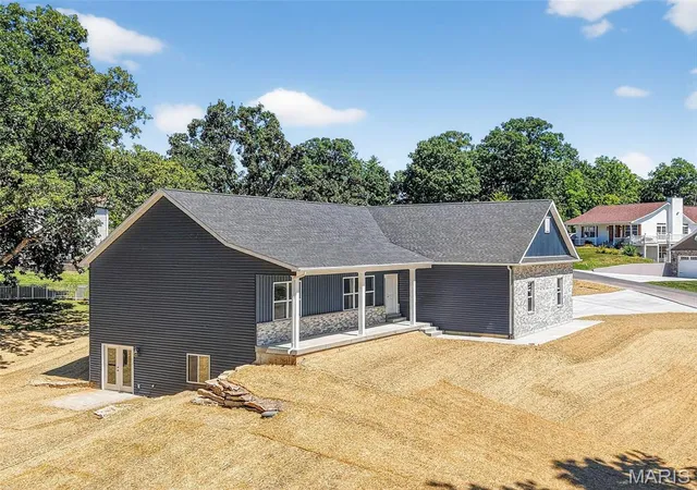 4th image of 130 Bristol Ridge Dr, Troy, MO 63379 | MLS# MIS26036564