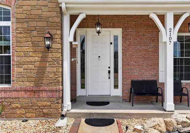 2nd image of 2107 Dartmouth Pl Dr, Wildwood, MO 63011 | MLS# MIS26036609