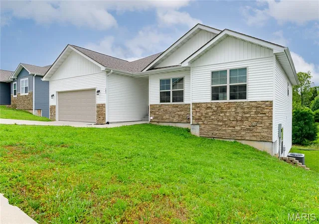 Homes for sale in Waynesville, MO | 141 Mary Catherine St, Waynesville, MO 65583 | MLS# MIS26036616