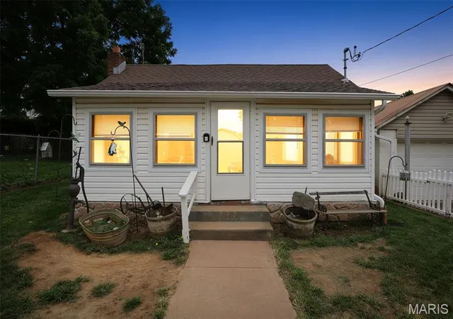 1st image of 505 S Vandervoot St, Desloge, MO 63601 | MLS# MIS26036623