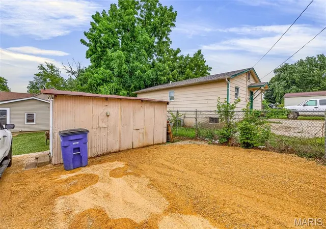 4th image of 505 S Vandervoot St, Desloge, MO 63601 | MLS# MIS26036623
