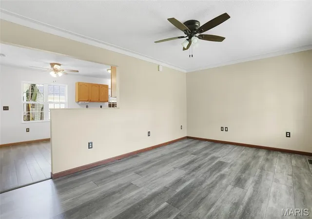 Homes for sale in East Alton, IL | 733 W Airwood Dr, East Alton, IL 62024 | MLS# MIS26036642