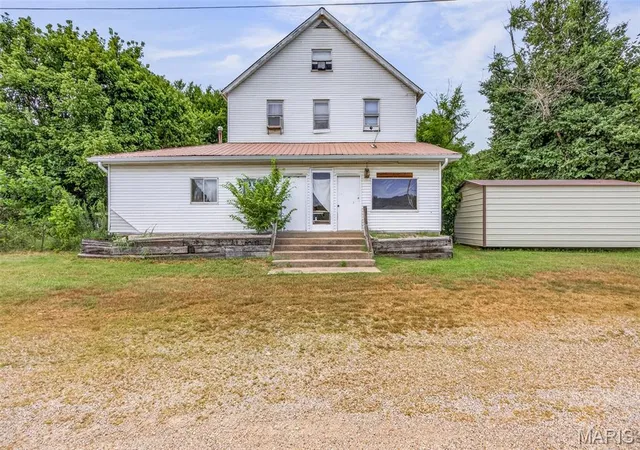 3rd image of 8985 Old Lemay Ferry Rd, Hillsboro, MO 63050 | MLS# MIS26036649