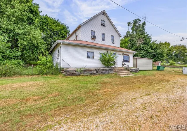 4th image of 8985 Old Lemay Ferry Rd, Hillsboro, MO 63050 | MLS# MIS26036649