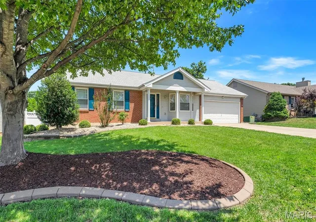 2nd image of 59 Mcclay Trail Dr, St Peters, MO 63376 | MLS# MIS26036666