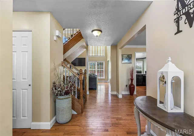 Photo 3 of Sale Pending at 210 Buzzard Rock Rd, Farmington, MO 63640 | MLS# MIS26036671 | Listing updated on 2026-08-20