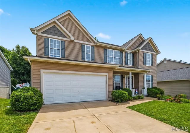 3rd image of 312 Pearson Ct, Saint Charles, MO 63304 | MLS# MIS26036678