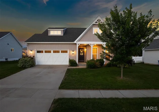Homes for sale in Swansea, IL | 1701 Canopy Crest Cir, Swansea, IL 62226 | MLS# MIS26036689