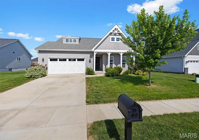 Homes for sale in Swansea, IL | 1701 Canopy Crest Cir, Swansea, IL 62226 | MLS# MIS26036689