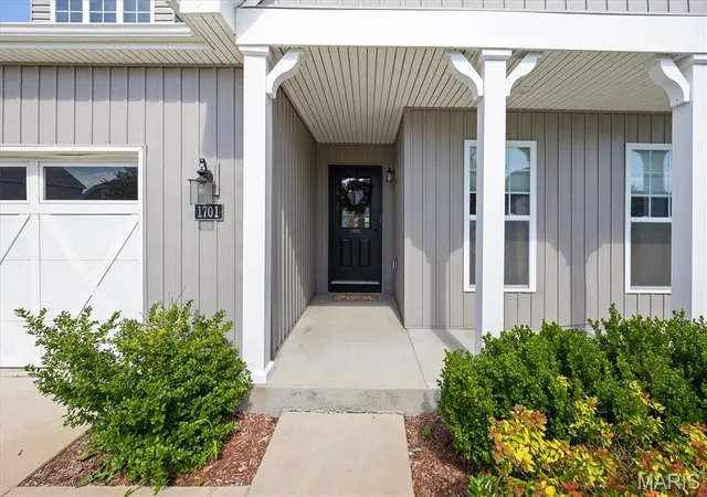 Homes for sale in Swansea, IL | 1701 Canopy Crest Cir, Swansea, IL 62226 | MLS# MIS26036689