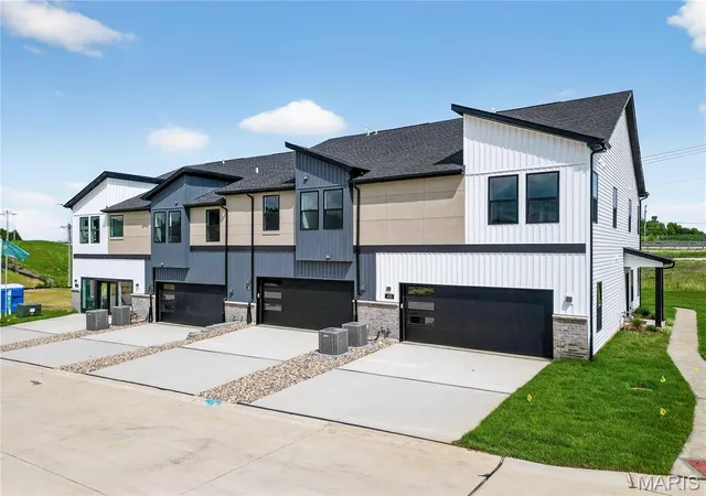 1st image of 170 Sesame Loop, St Peters, MO 63303 | MLS# MIS26036698