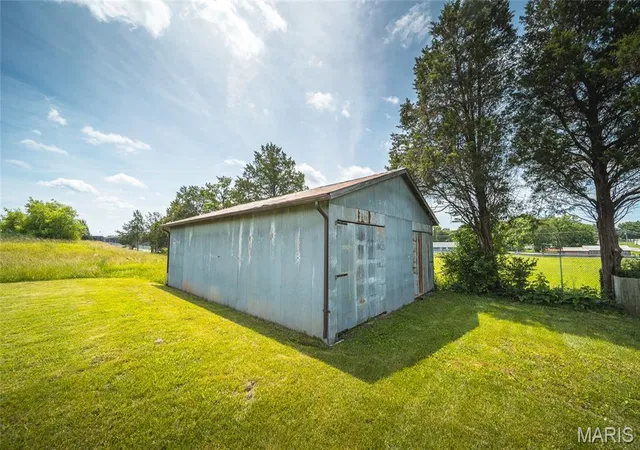 Homes for sale in Cuba, MO | 501 Fleenor Rd, Cuba, MO 65453 | MLS# MIS26036709