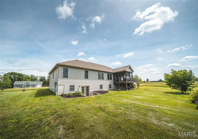 Photo 4 of Single family home for sale at 501 Fleenor Rd, Cuba, MO 65453 | MLS# MIS26036709 | Listing updated on 2026-08-26