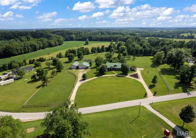 Photo 4 of Single family home for sale at 3071 County Road 439, Jackson, MO 63755 | MLS# MIS26036713 | Listing updated on 2026-07-20