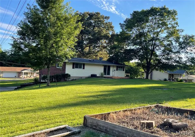 Homes for sale in Jackson, MO | 117 Edgewood Rd, Jackson, MO 63755 | MLS# MIS26036715