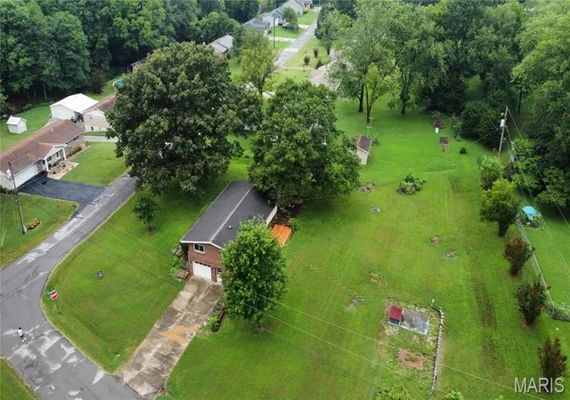 Photo 3 of Sale Pending at 117 Edgewood Rd, Jackson, MO 63755 | MLS# MIS26036715 | Listing updated on 2026-09-04