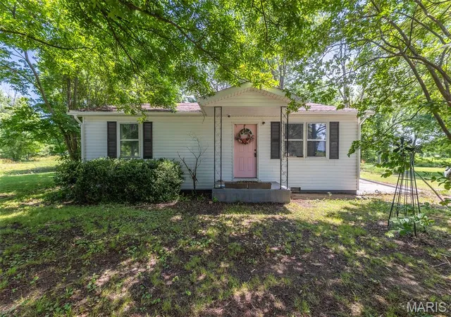 Homes for sale in Poplar Bluff, MO | 1626 Hwy 142, Poplar Bluff, MO 63901 | MLS# MIS26036730