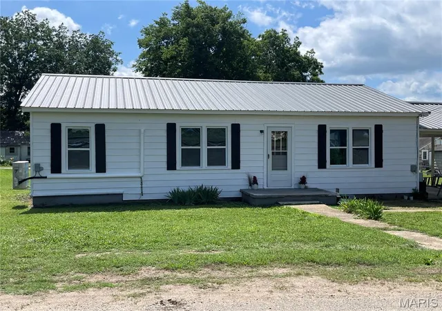 Homes for sale in Piedmont, MO | 418 N 2nd St, Piedmont, MO 63957 | MLS# MIS26036737