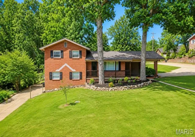 Homes for sale in Poplar Bluff, MO | 1945 Woodhaven Rd, Poplar Bluff, MO 63901 | MLS# MIS26036748