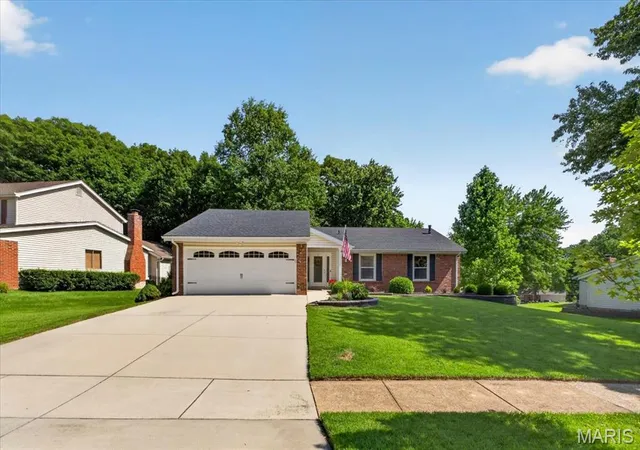 Homes for sale in Manchester, MO | 1471 Cherry Creek Ln, Manchester, MO 63021 | MLS# MIS26036774