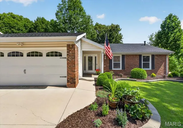 Homes for sale in Manchester, MO | 1471 Cherry Creek Ln, Manchester, MO 63021 | MLS# MIS26036774