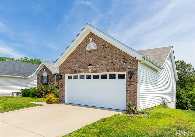 Homes for sale in Imperial, MO | 1310 Timber Creek Ln, Imperial, MO 63052 | MLS# MIS26036785