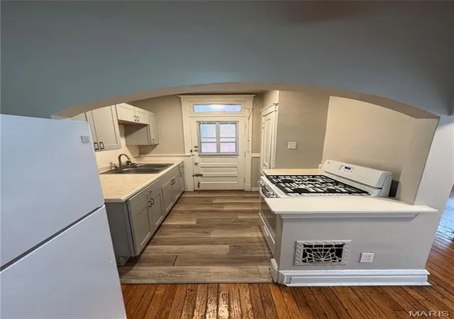 Photo 4 of Multi family home for sale at 4048 Giles Ave, St Louis, MO 63116 | MLS# MIS26036804 | Listing updated on 2026-09-01