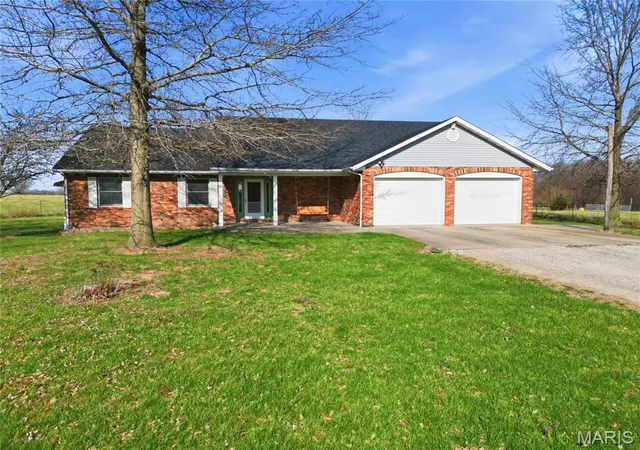 Homes for sale in Auxvasse, MO | 1637 State Hwy A, Auxvasse, MO 65231 | MLS# MIS26036821