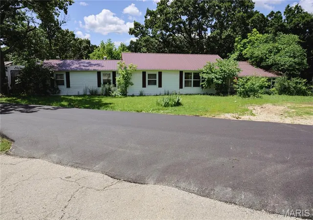Homes for sale in Owensville, MO | 1808 City Cemetary Rd, Owensville, MO 65066 | MLS# MIS26036843