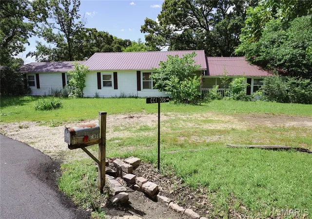 Homes for sale in Owensville, MO | 1808 City Cemetary Rd, Owensville, MO 65066 | MLS# MIS26036843
