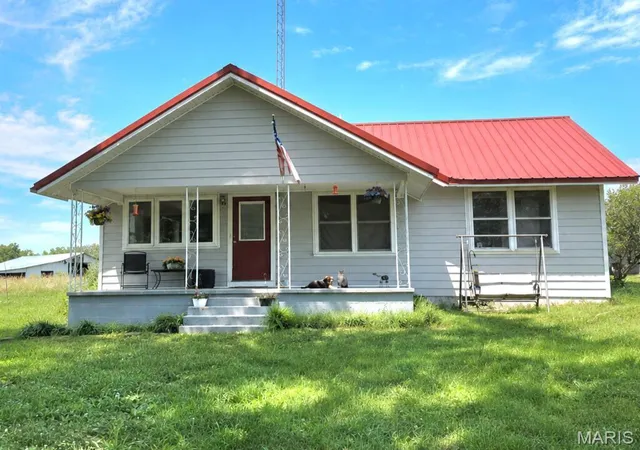 Homes for sale in Houston, MO | 16861 Brushy Creek Dr, Houston, MO 65483 | MLS# MIS26036870