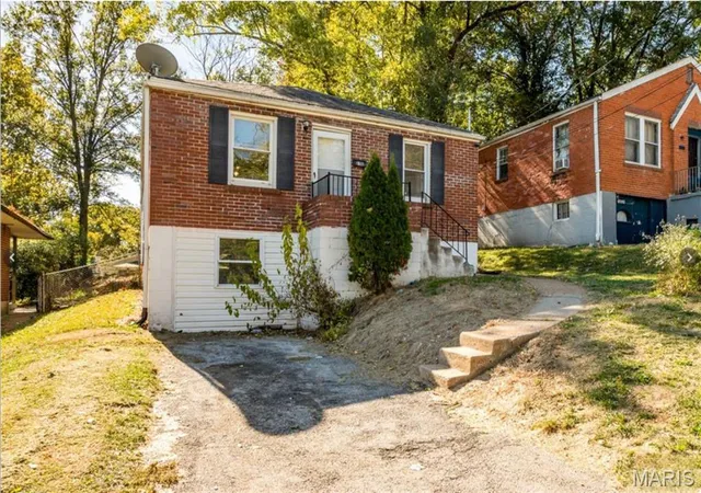 3rd image of 7032 Theodore Ave, Saint Louis, MO 63136 | MLS# MIS26036874
