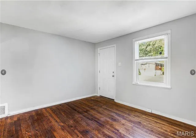 4th image of 7032 Theodore Ave, Saint Louis, MO 63136 | MLS# MIS26036874