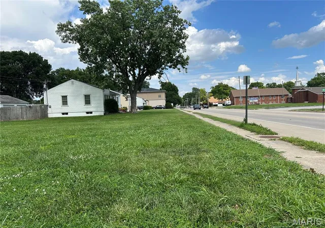 Photo 2 of Land for sale at 1703 Pontoon Rd, Granite City, IL 62040 | MLS# MIS26036887 | Listing updated on 2026-06-10