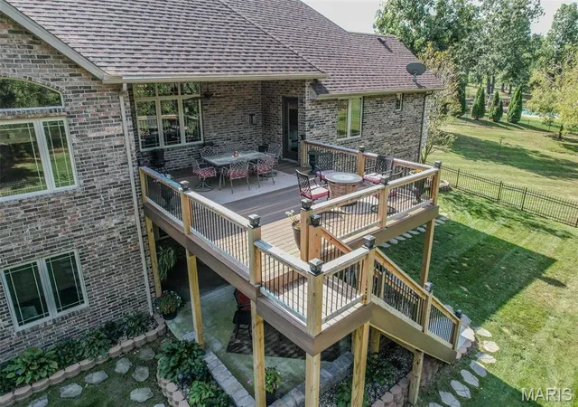 Homes for sale in Lebanon, MO | 959 Cobblestone Ct, Lebanon, MO 65536 | MLS# MIS26036890