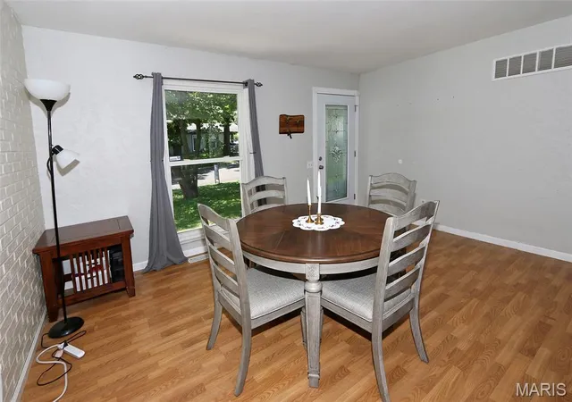 Photo 3 of Sale Pending at 3033 Saint Babette Ln, Saint Charles, MO 63301 | MLS# MIS26036899 | Listing updated on 2026-09-04