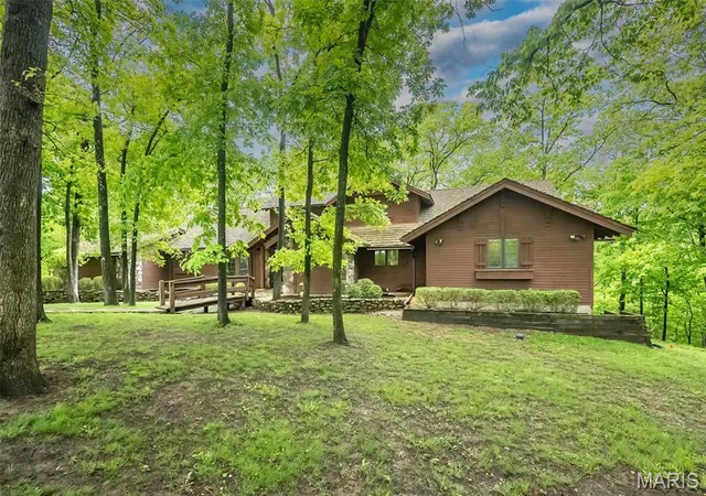 Photo 3 of Single family home for sale at 2731 Christy Ave, Wildwood, MO 63040 | MLS# MIS26036906 | Listing updated on 2026-09-04