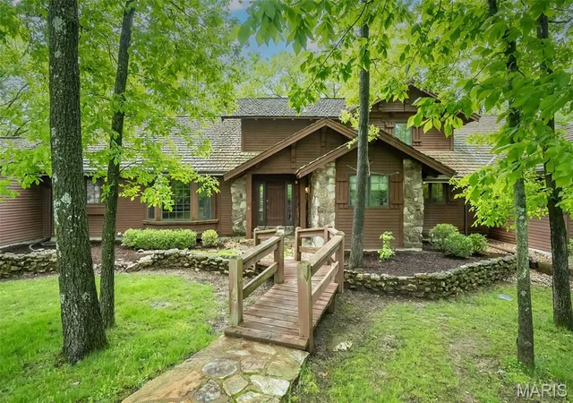Photo 4 of Sale Pending at 2731 Christy Ave, Wildwood, MO 63040 | MLS# MIS26036906 | Listing updated on 2026-09-23