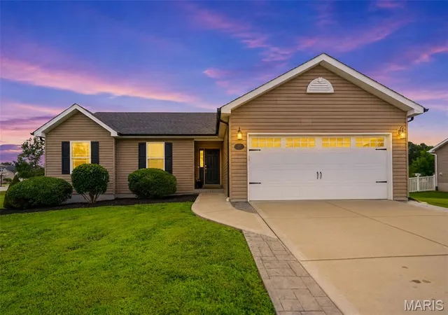 Homes for sale in Moscow Mills, MO | 10 Gracie Claire Ct, Moscow Mills, MO 63362 | MLS# MIS26036925