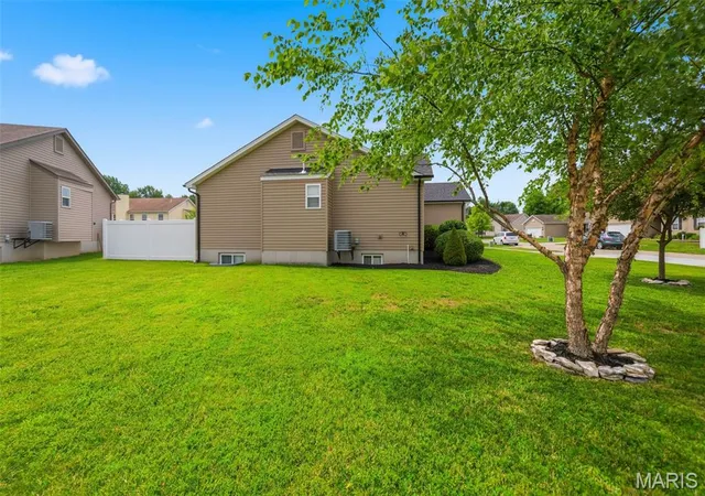 Homes for sale in Moscow Mills, MO | 10 Gracie Claire Ct, Moscow Mills, MO 63362 | MLS# MIS26036925