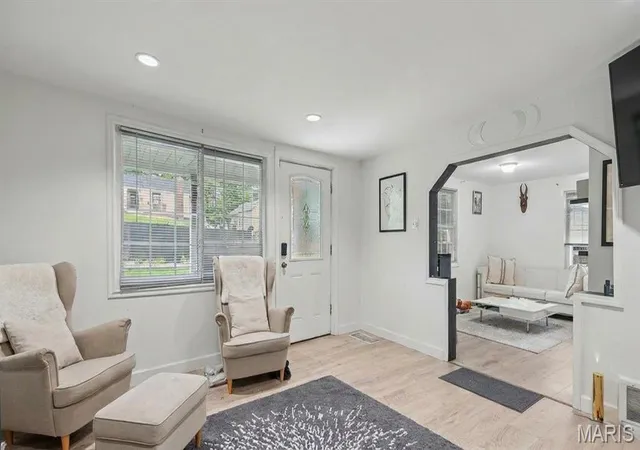 Photo 4 of Single family home for sale at 8516 Katherine Ave, Saint Louis, MO 63121 | MLS# MIS26036943 | Listing updated on 2026-08-20